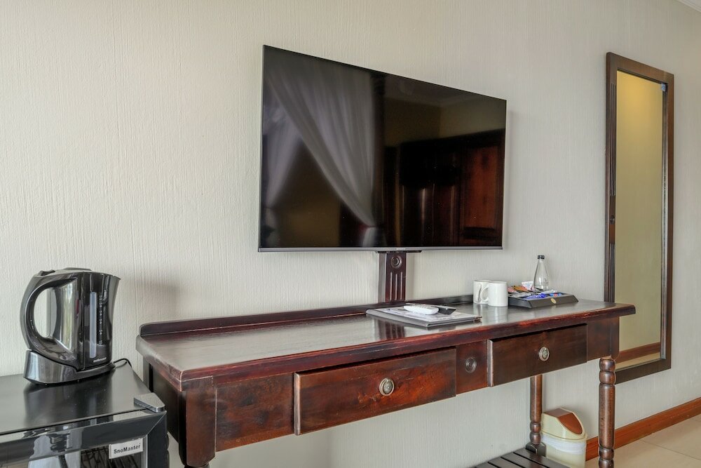 Фото Umthunzi Hotel & Conference