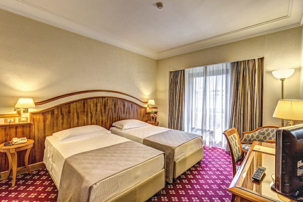 Фото Hotel Londra & Cargill