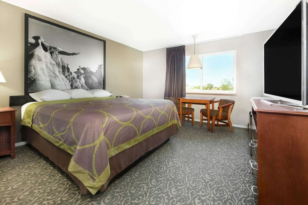 Фото Super 8 by Wyndham Clayton