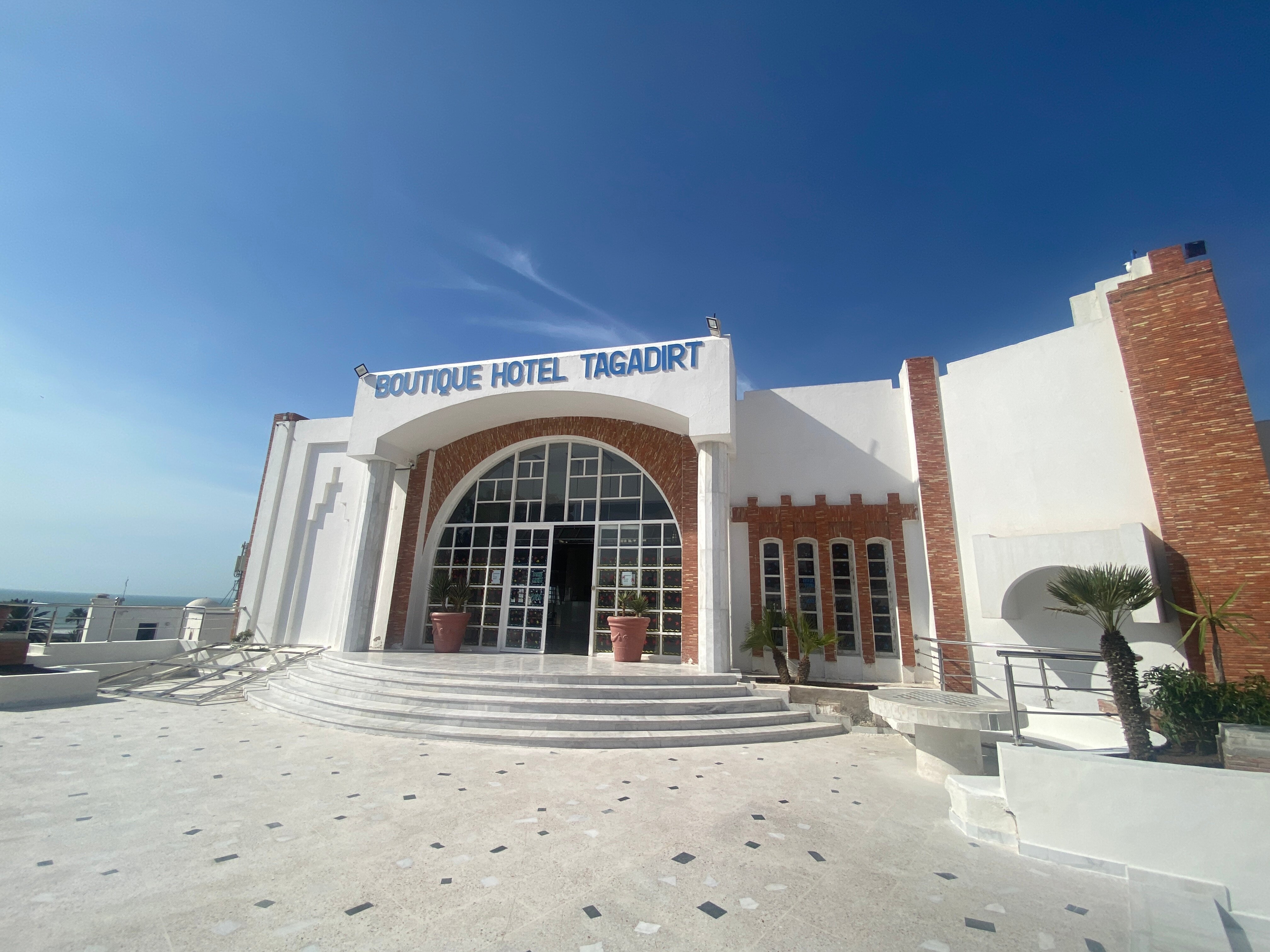 Фото Tagadirt Appart-Hotel