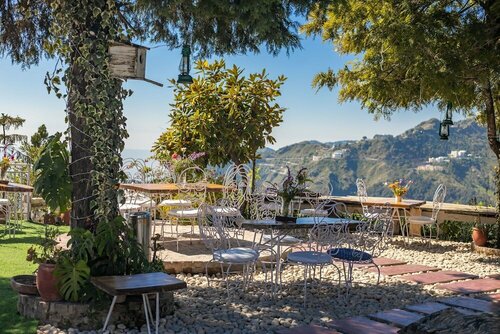 Гостиница Seclude Mussoorie в Массури