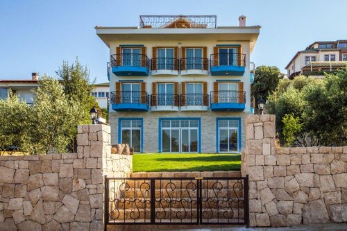 Гостиница Clementine Suites Sığacık в Гюзельбахче
