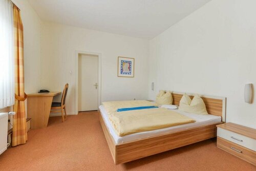 Гостиница Hotel Starke в Брилоне