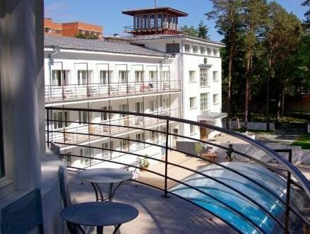 Санаторий Нарва-Йыэсуу в Нарва-Йыэсуу