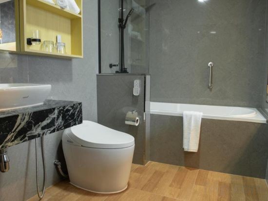 Фото Swarn by Hawks Hotels