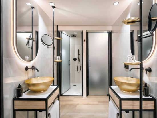 Фото Nivia Born Boutique Hotel