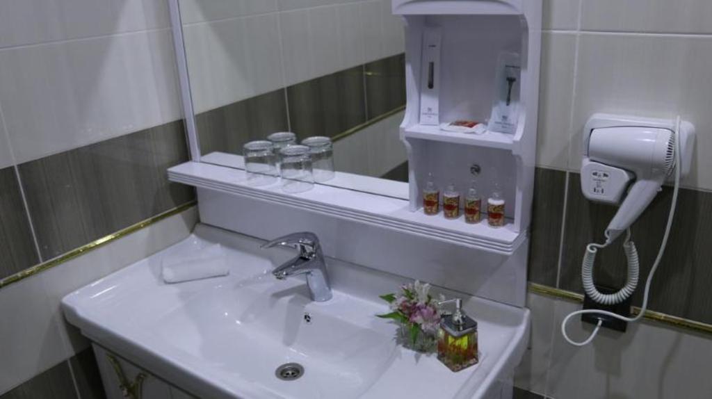 Фото Corniche Family Hotel Baku