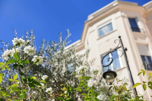 Гостиница Best Western Plus Hôtel Brice Garden Nice в Ницце