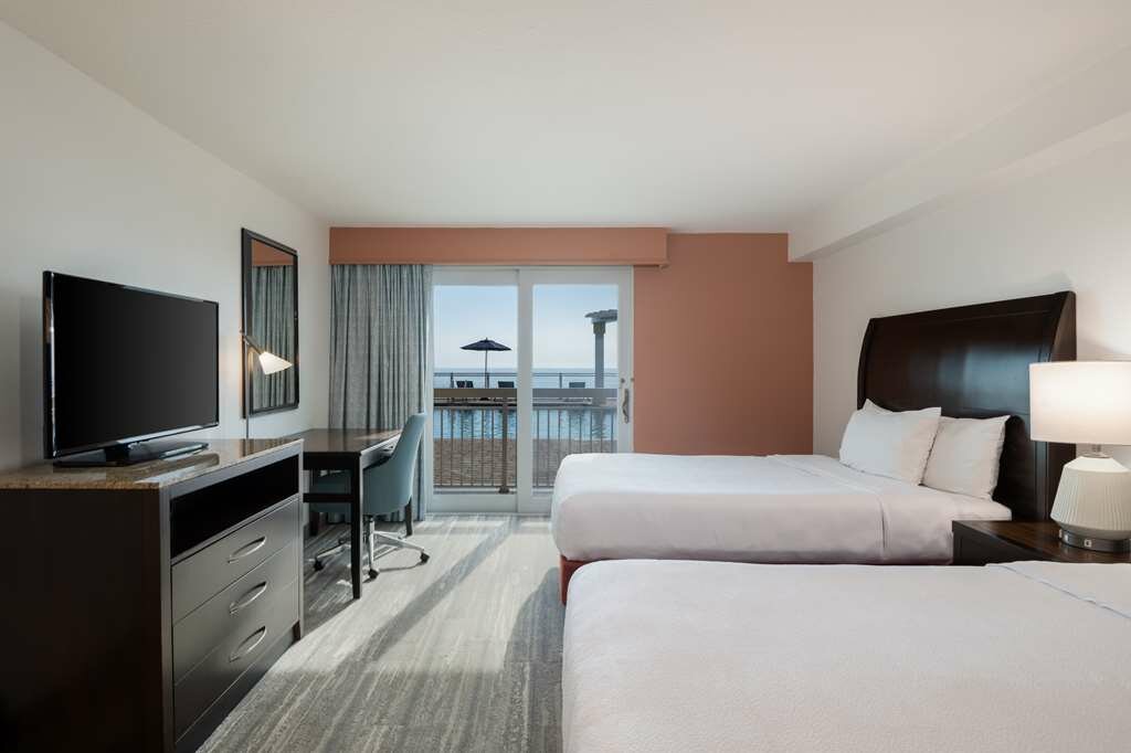 Фото Hilton Garden Inn Daytona Beach Oceanfront