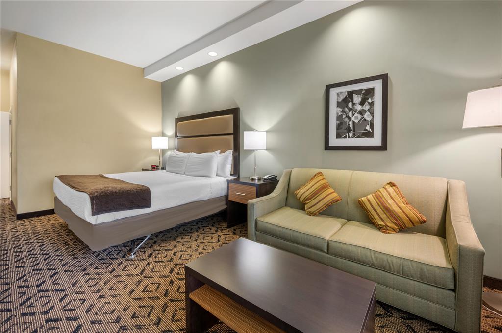 Фото Best Western Plus College Park Hotel