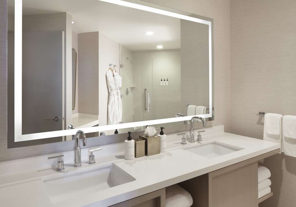 Фото Hilton West Palm Beach
