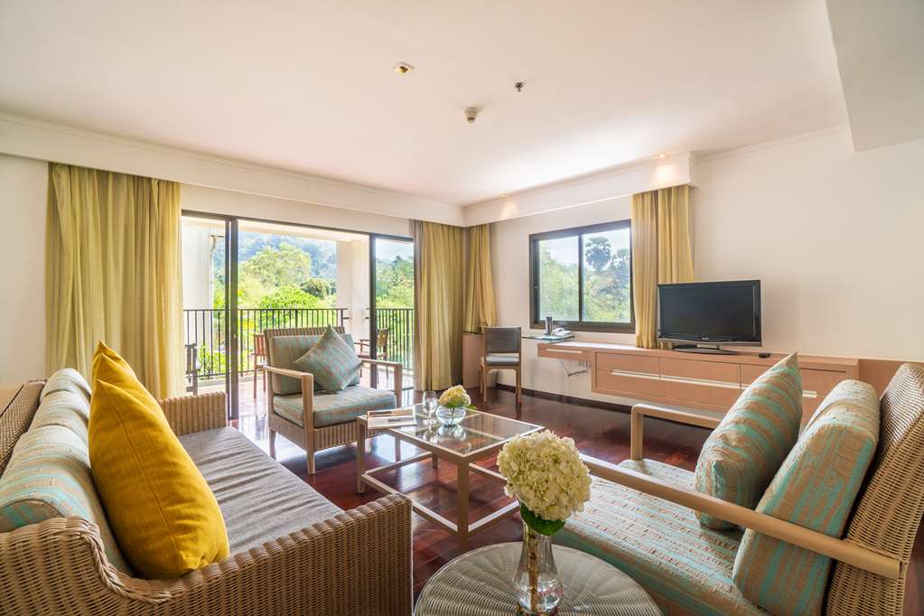 Фото Radisson Resort and Suites Phuket