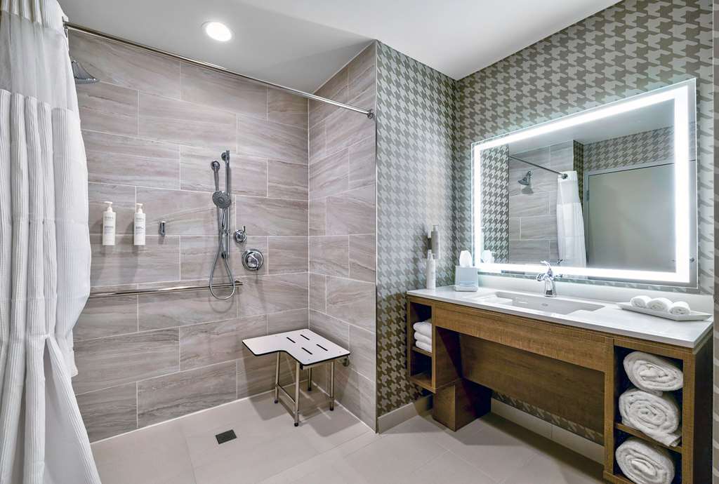 Фото Home2 Suites by Hilton Minneapolis Downtown