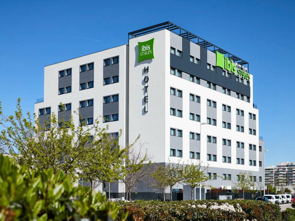 Фото Ibis Styles Madrid Airport Valdebebas