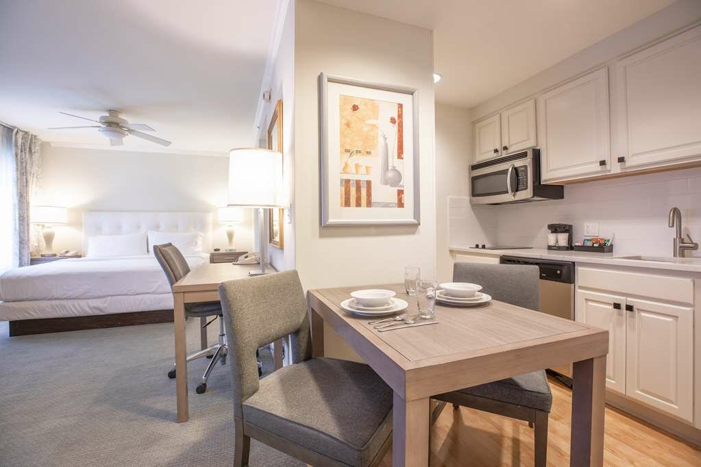 Фото Homewood Suites by Hilton Palm Beach Gardens