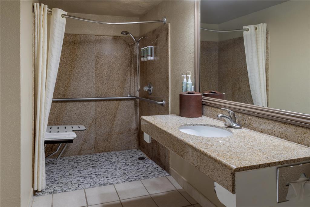 Фото Best Western Heritage Inn