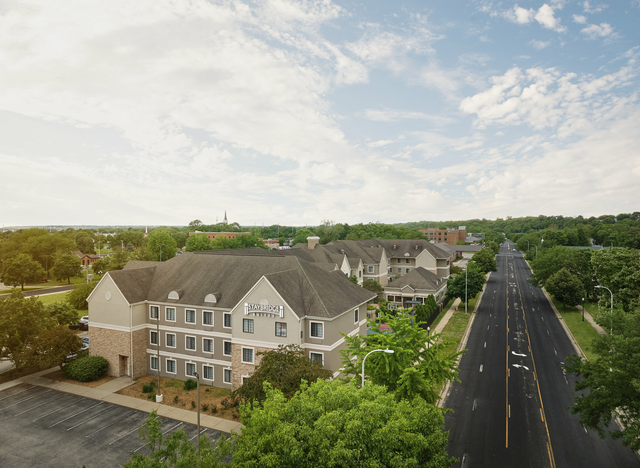 Фото Staybridge Suites Downtown Peoria, an Ihg Hotel