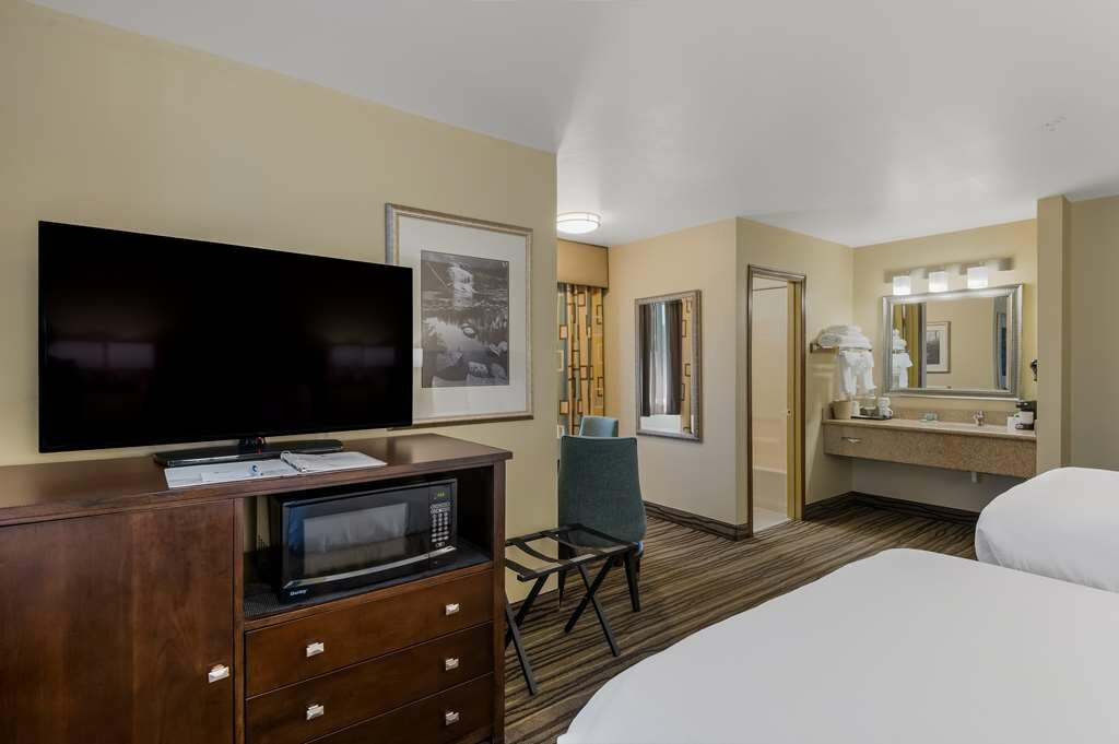 Фото Best Western Cottage Grove Inn