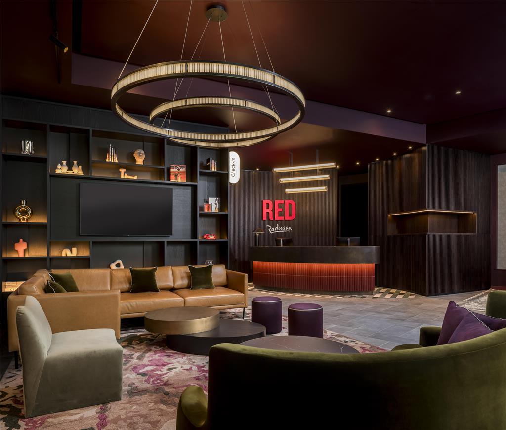 Фото Radisson RED London Twickenham