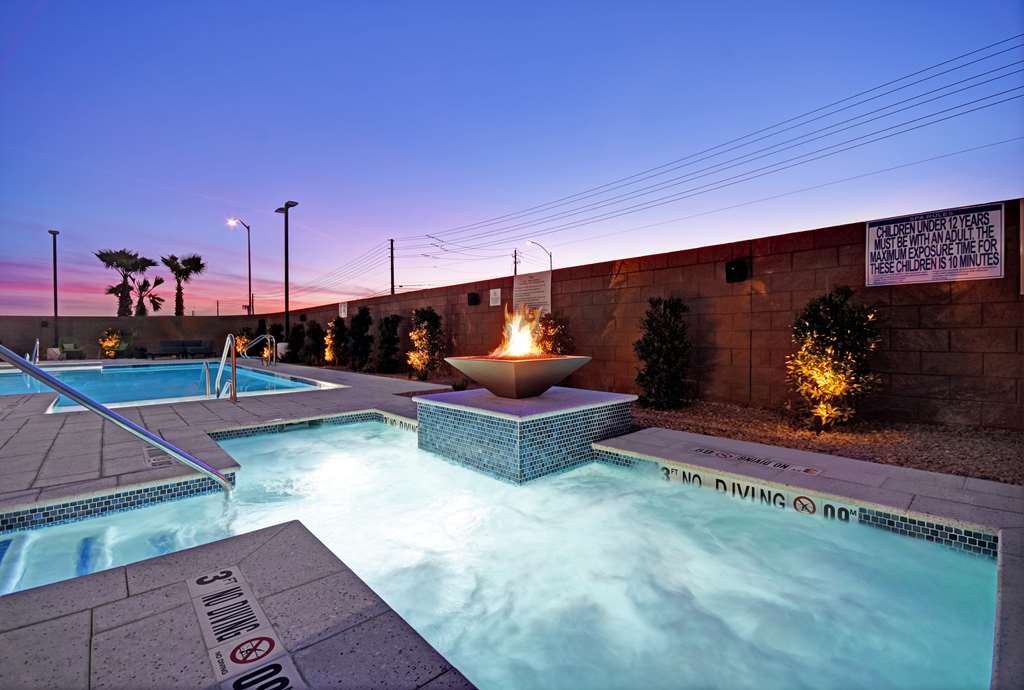 Фото Hampton Inn Las Vegas Strip South, Nv