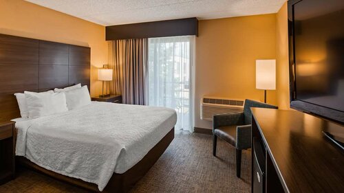 Гостиница Best Western East Towne Suites в Мэдисоне