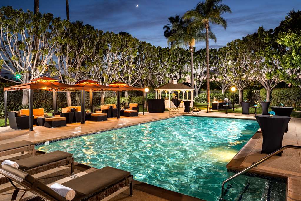 Фото DoubleTree by Hilton Carson
