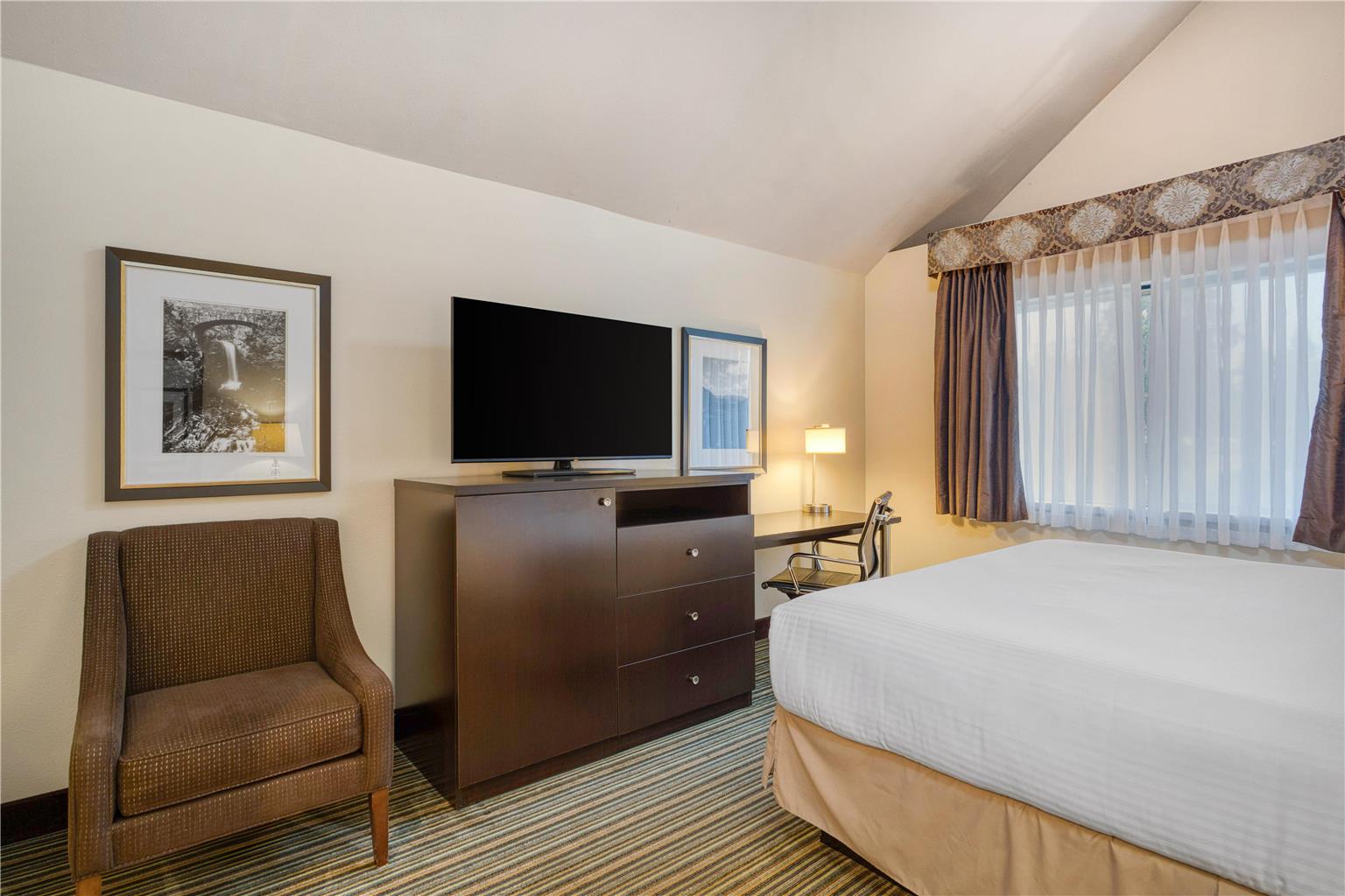 Фото Best Western Alderwood