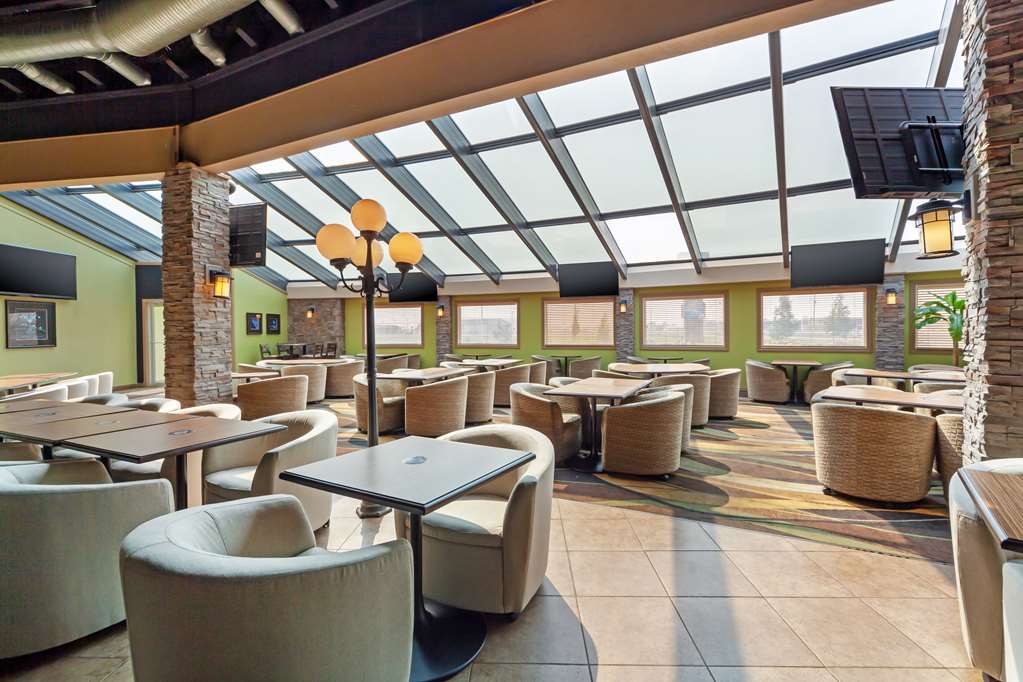 Фото Best Western Plus Mirage Hotel & Resort