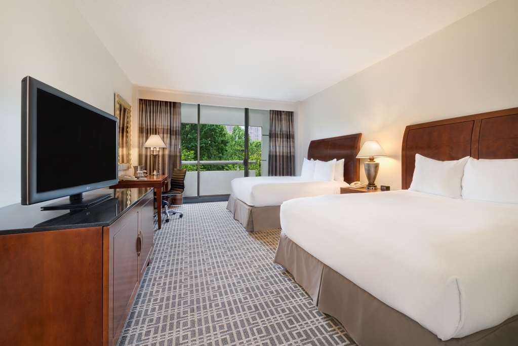 Фото Hilton Houston Post Oak by The Galleria