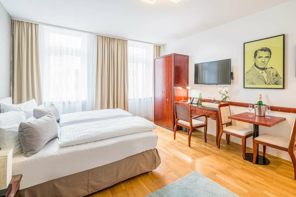 Фото Best Western Plus Celebrity Suites