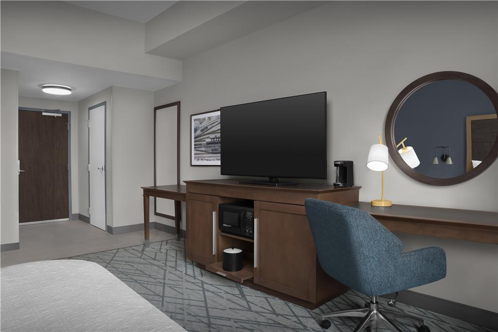 Фото Hampton Inn Indianapolis Downtown Across from Circle Centre