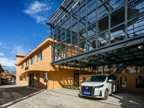 Гостиница Starry Sea Poetic Retreat. Smart Av& Oxygen-Enriched Landscape View Inn в Шангри-Ла