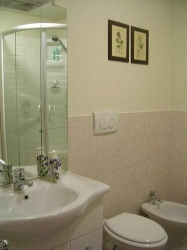 Гостиница Ascoli Antica B& x26; B в Асколи-Пичено