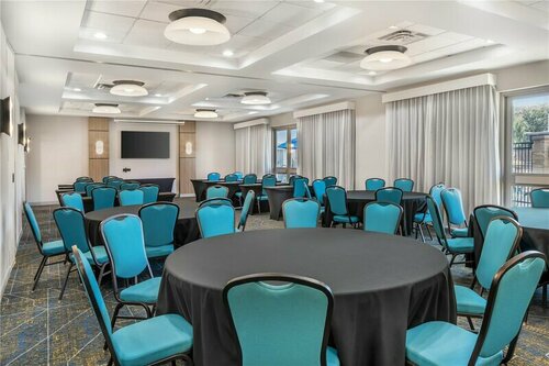 Гостиница Hampton Inn & Suites Riverside/Corona East в Риверсайде