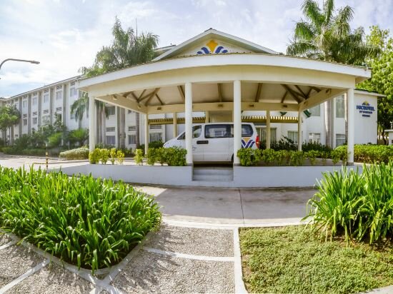 Фото Microtel by Wyndham General Santos