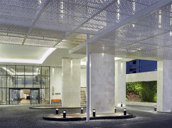 Фото Hilton Garden Inn Muscat Al Khuwair