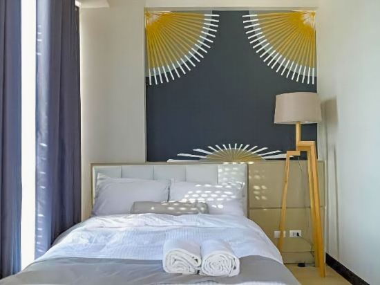 Фото Mactan Newtown C by HiveRooms