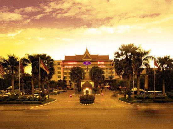 Фото Phnom Penh Hotel