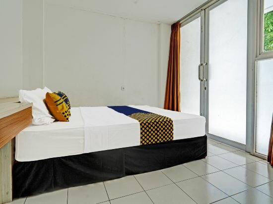 Hotel Alamanda 7 Syariah by Oyo Rooms, West Java, photo