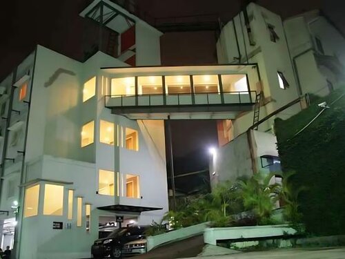 Гостиница Bukit Dago Hotel в Провинции Западная Ява