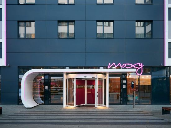 Фото Moxy Frankfurt Eschborn