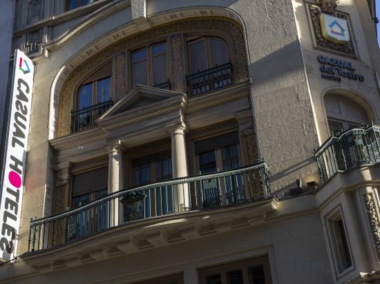 Фото Casual Madrid del Teatro