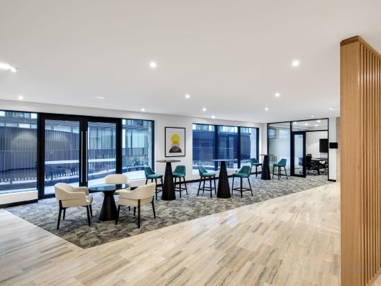 Фото Vibe Hotel North Sydney