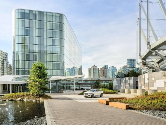 Фото The Douglas Autograph Collection