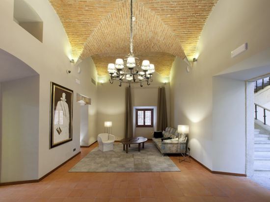 Фото Отель Parador de Cáceres