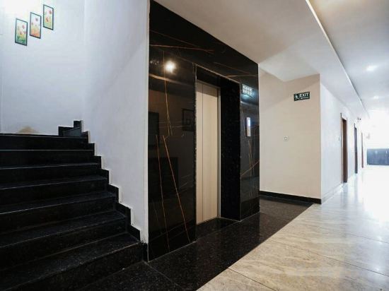 Фото Hotel The 7 Seas