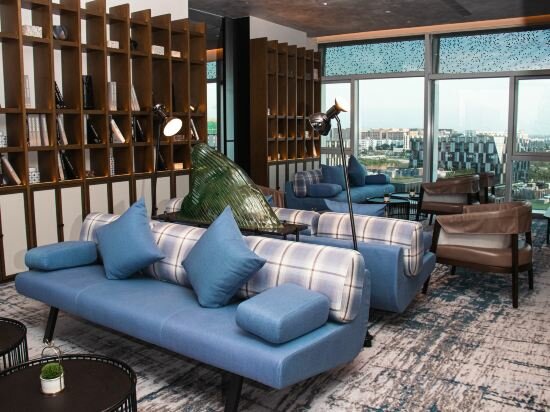 Фото Crowne Plaza Shenzhen World Exhibition and Convention Center by IHG