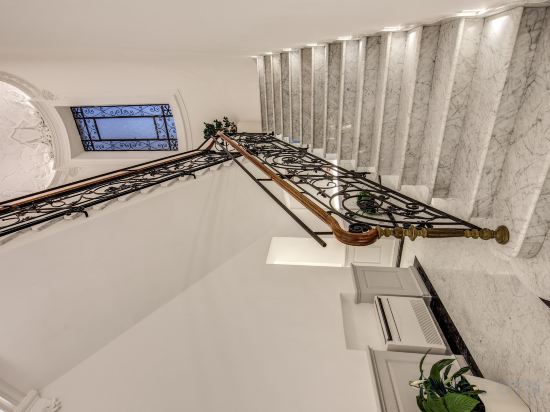 Фото The Liberty Boutique Hotel