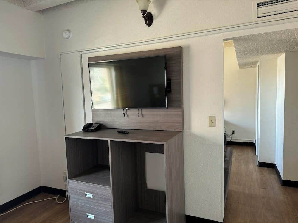 Фото Отель Quality Inn Denver Downtown