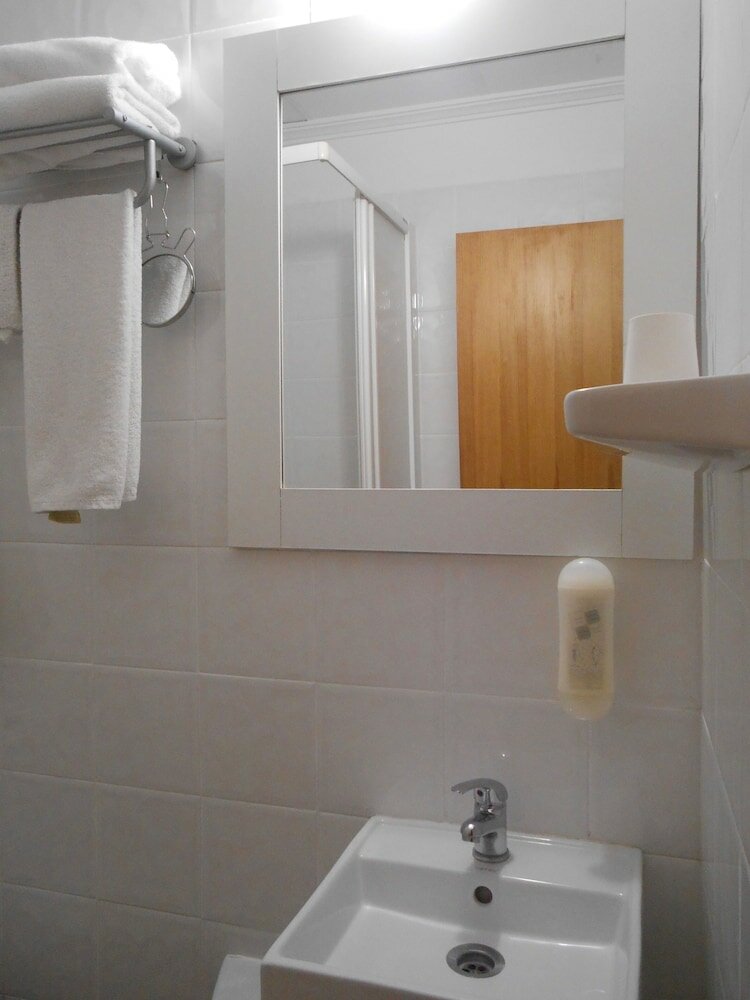 Фото Hostal El Callejon